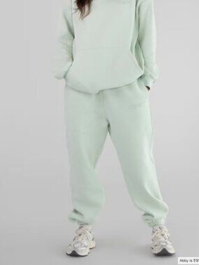 COMFRT Pastel Sweatpants Large Mint NWT